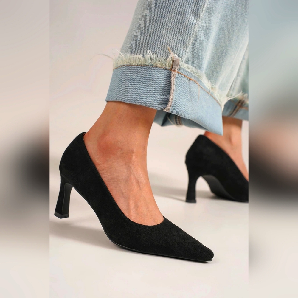 Beast Fashion Faux Suede Point Toe Pumps